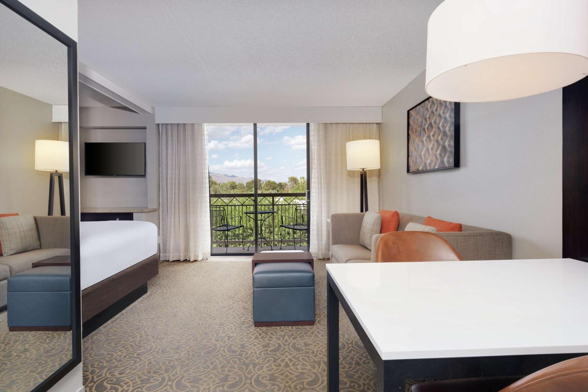 Embassy Suites By Hilton Tucson East Exteriér fotografie