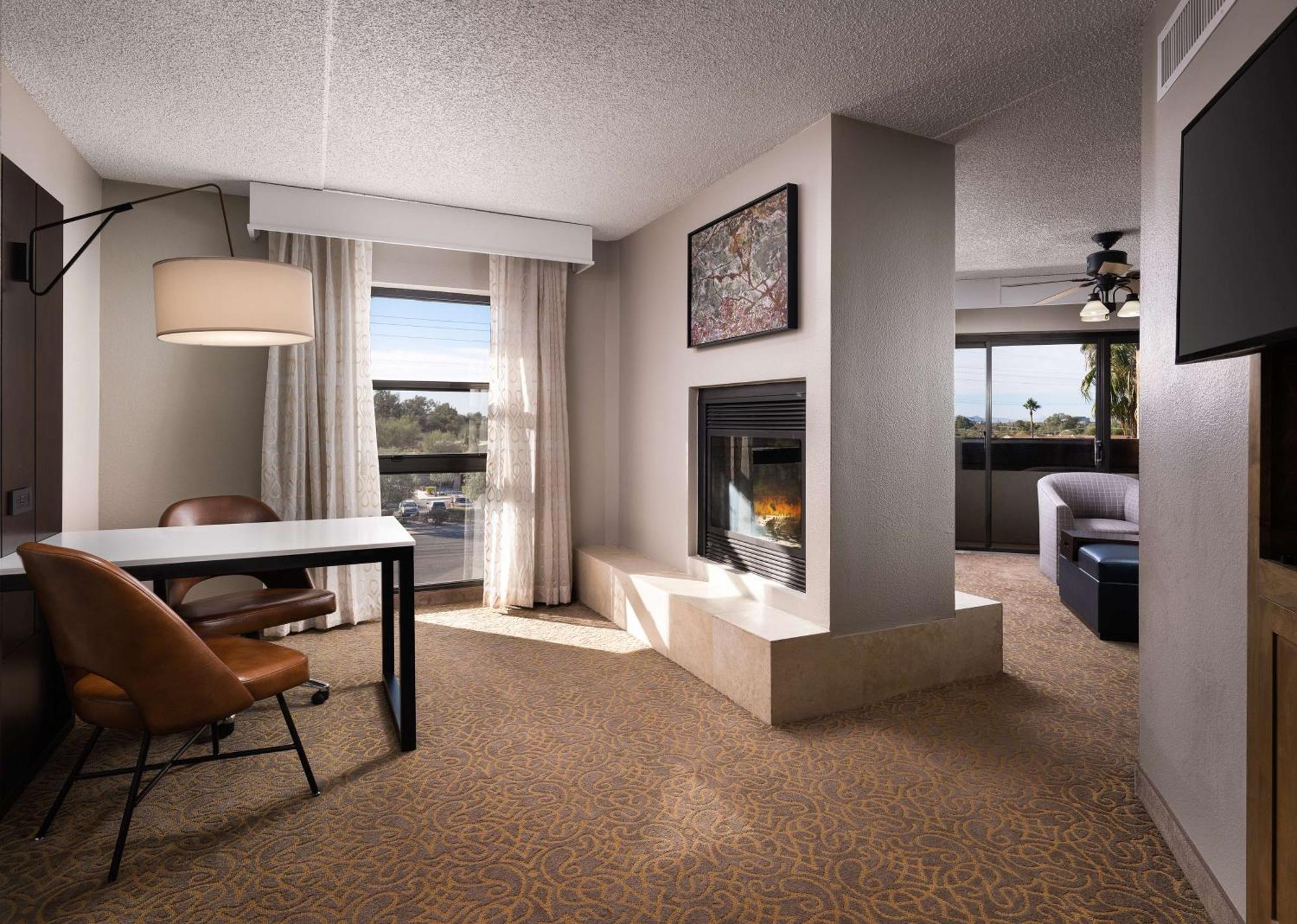 Embassy Suites By Hilton Tucson East Exteriér fotografie
