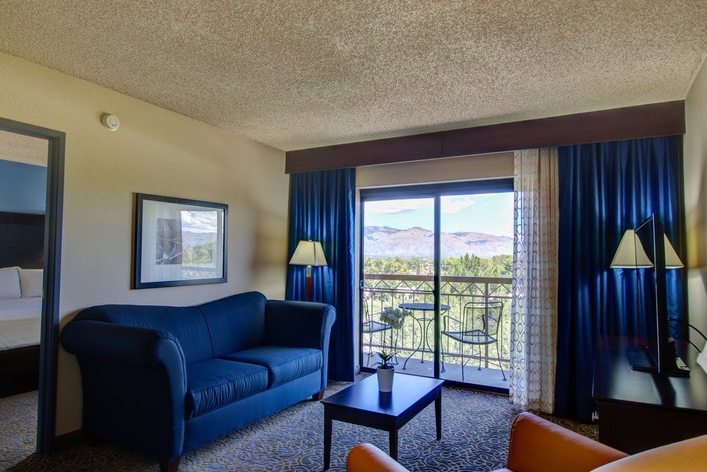 Embassy Suites By Hilton Tucson East Exteriér fotografie